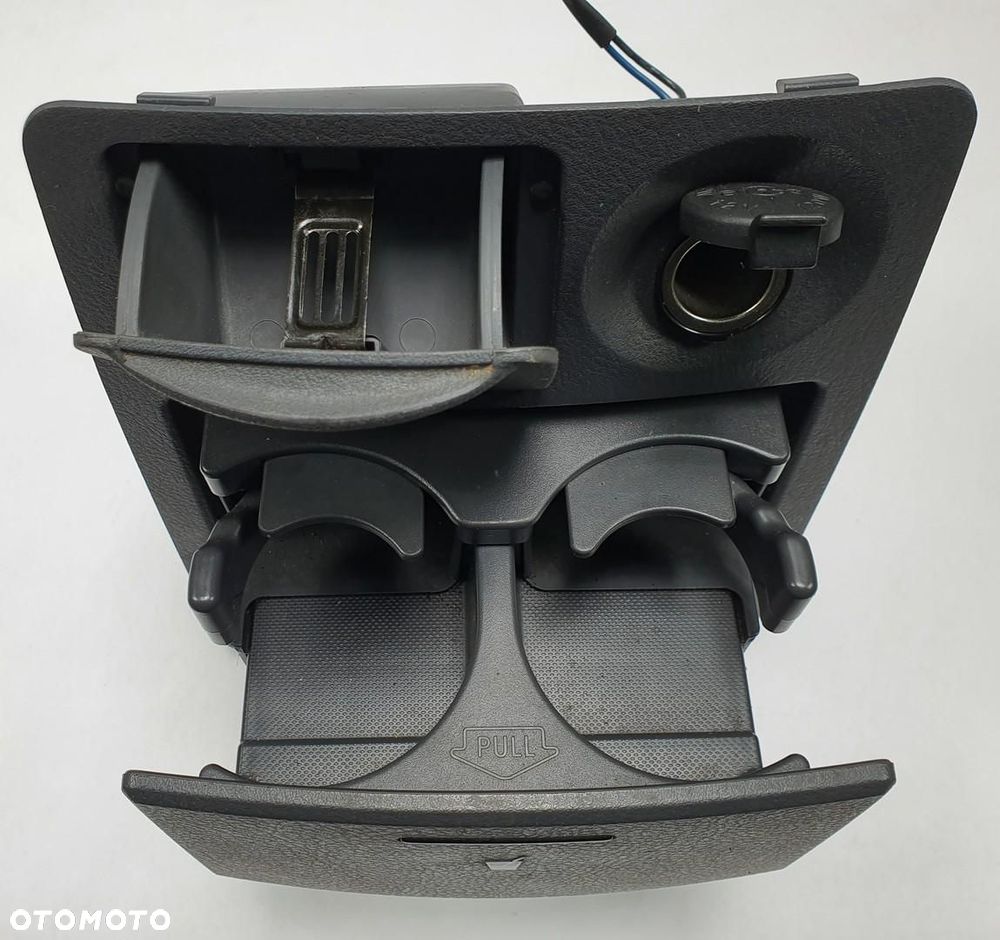 UCHWYT NA KUBKI NAPOJE CUPHOLDER TYŁ KIA SORENTO 84655-3E000 - 2