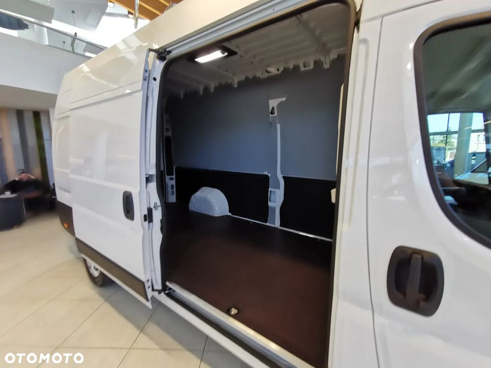 Toyota Proace Max - 12
