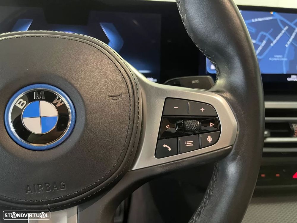BMW i4 eDrive40 Pack Desportivo M Pro - 24