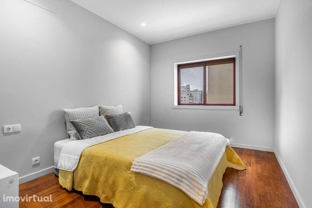 Apartamento T2 Remodelado - Grande imagem: 5/15