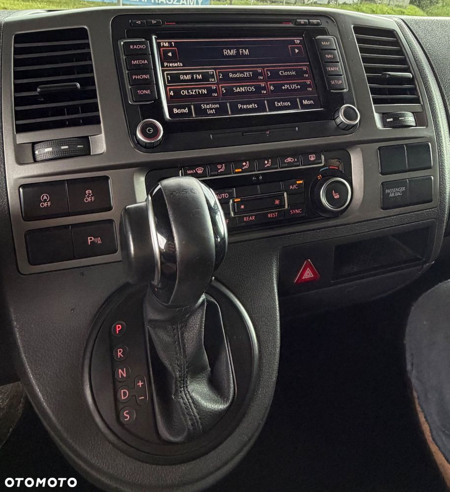 Volkswagen Multivan - 8