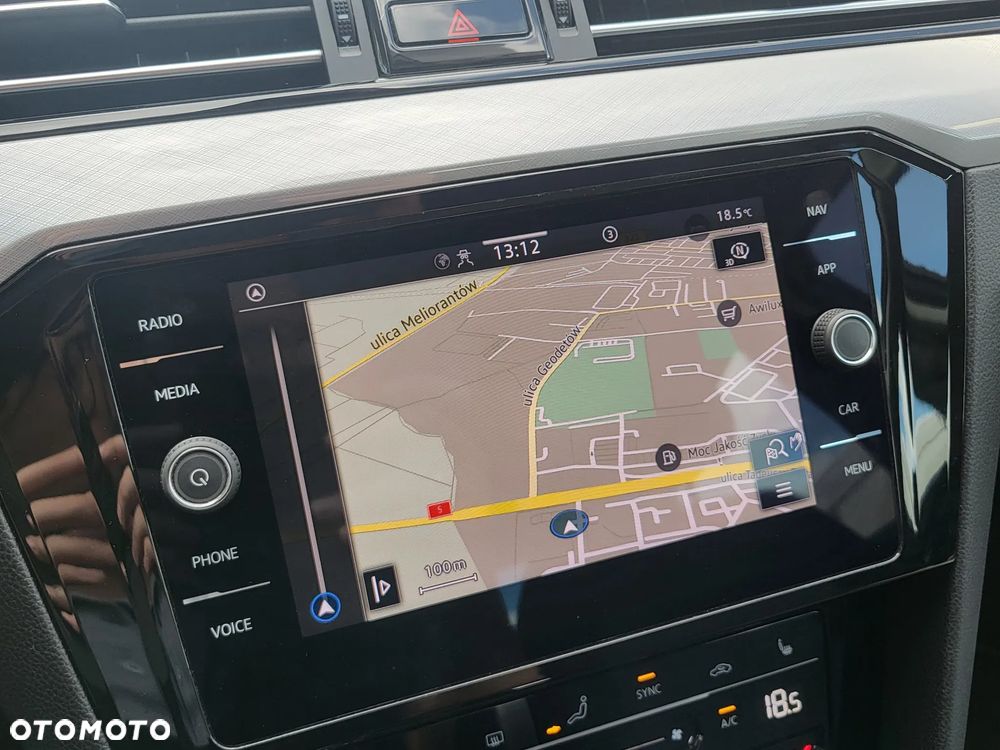 Volkswagen Passat 2.0 TSI Business DSG - 20