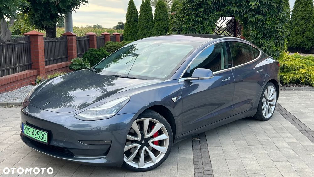 Tesla Model 3 Langstreckenbatterie Allradantrieb Dual Motor Performance - 1