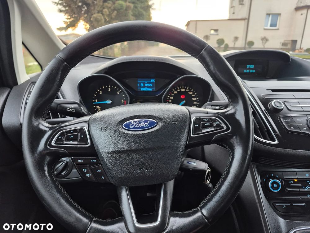 Ford Grand C-MAX - 23