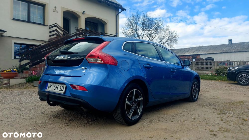 Volvo V40 D4 Momentum - 12