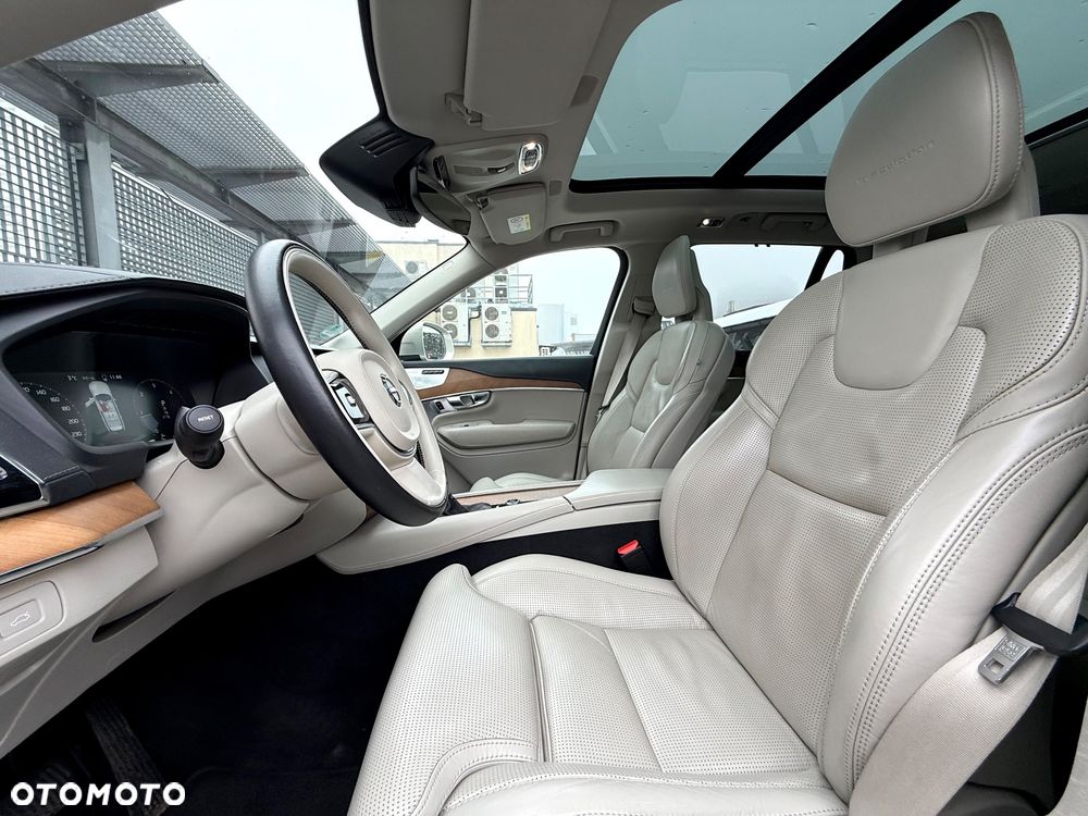 Volvo XC 90 D5 SCR AWD Inscription - 25