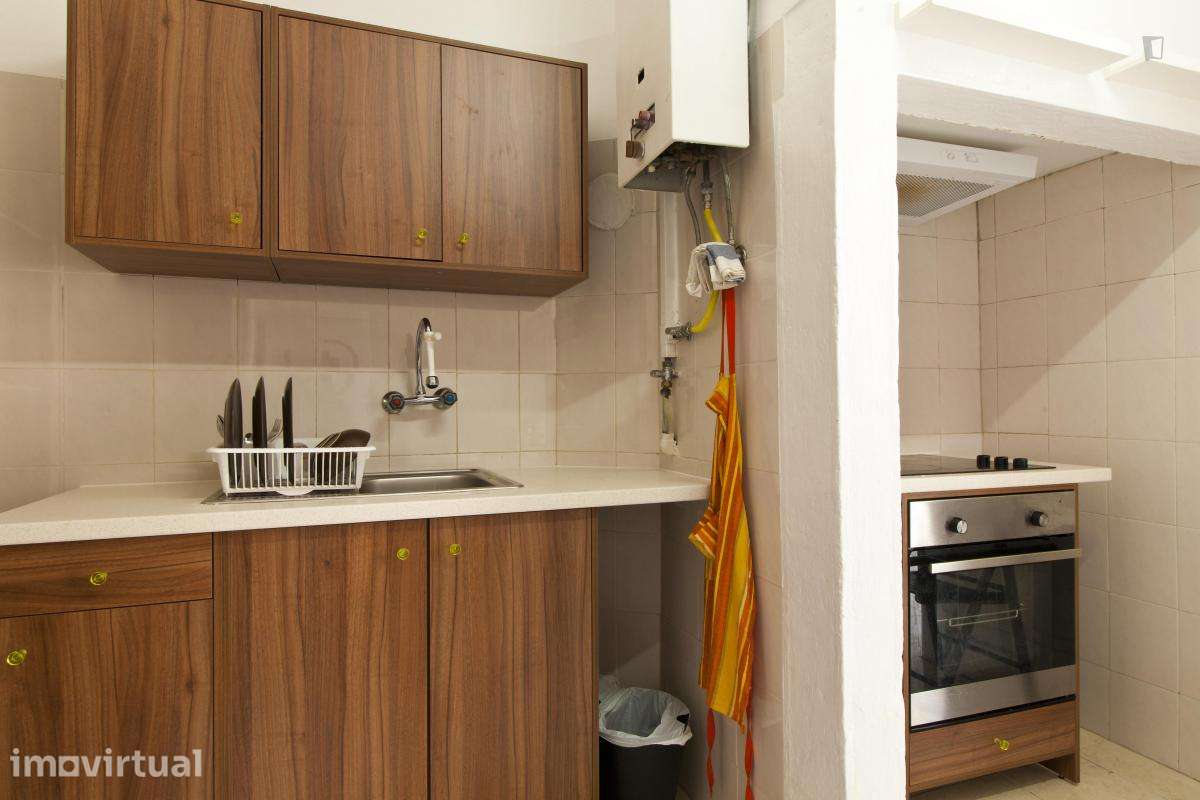 Quarto - localizado em Arroios Lisbon - Grande imagem: 5/24