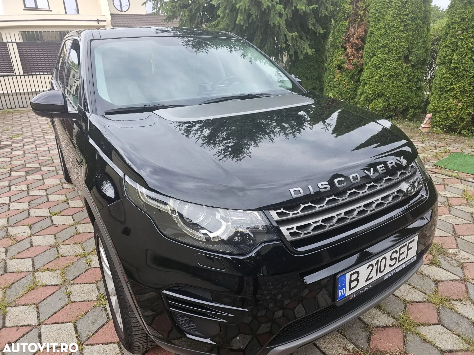 Land Rover Discovery - 1