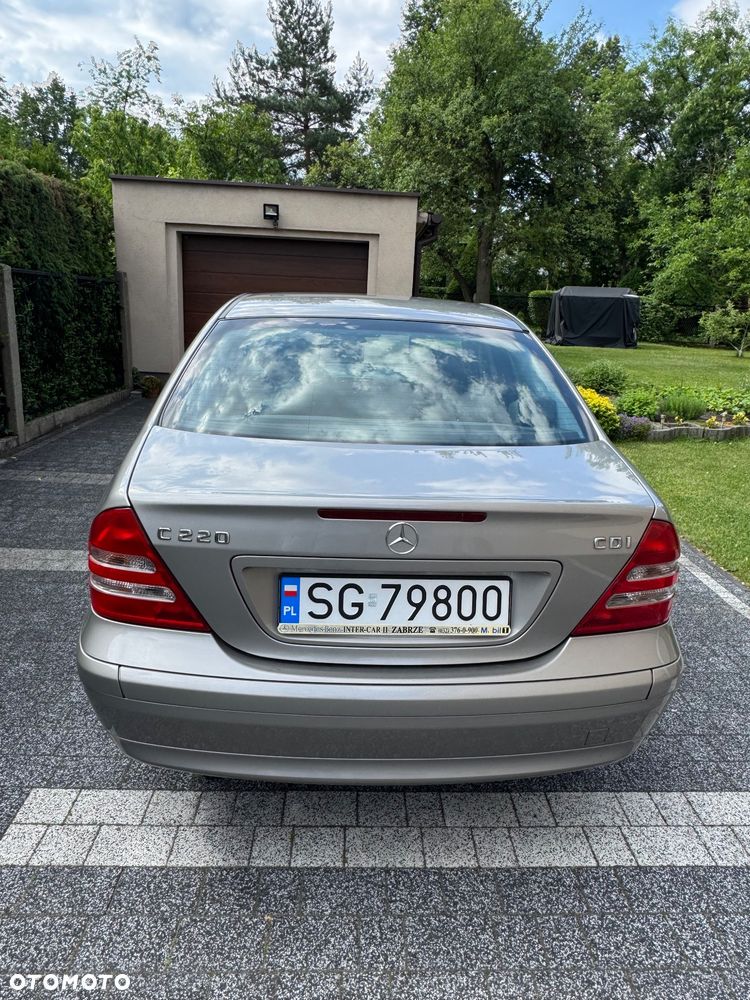 Mercedes-Benz Klasa C 220 CDI Classic - 5