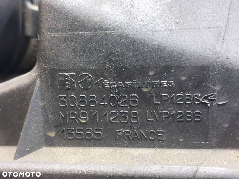 OBUDOWA FILTRA POWIETRZA + PRZEPŁYWOMIERZ + RURA VOLVO V40 I S40 I 1.9 DI - 4