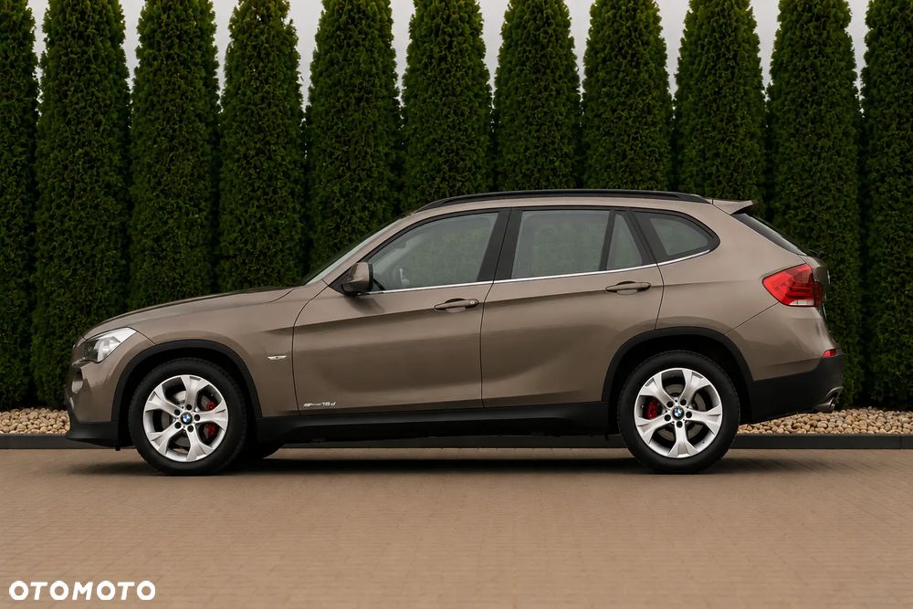 BMW X1 sDrive18d xLine - 13