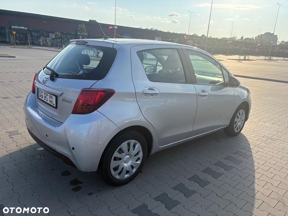 Toyota Yaris - 8