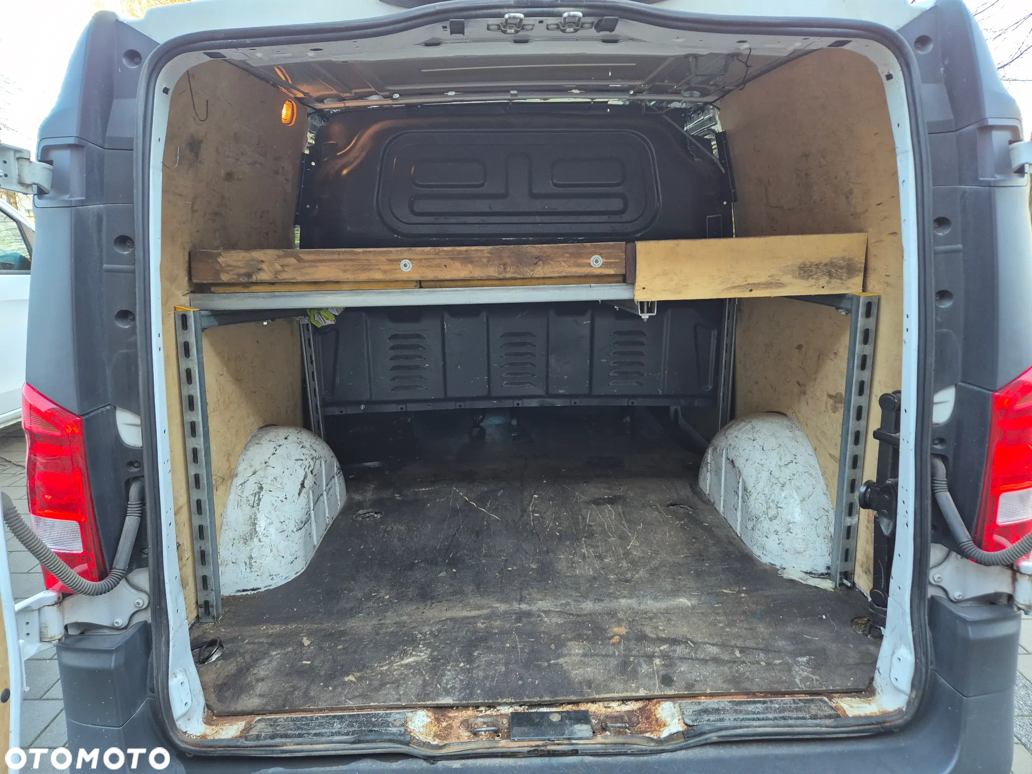 Mercedes-Benz VITO - 8