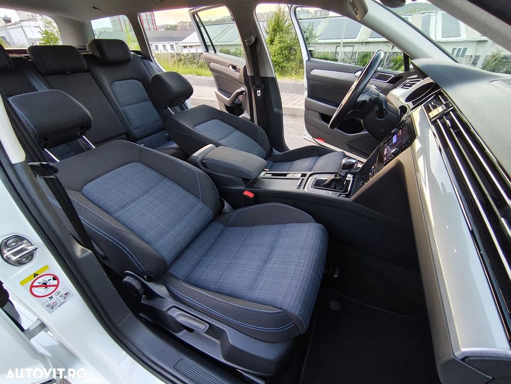 Volkswagen Passat - 18