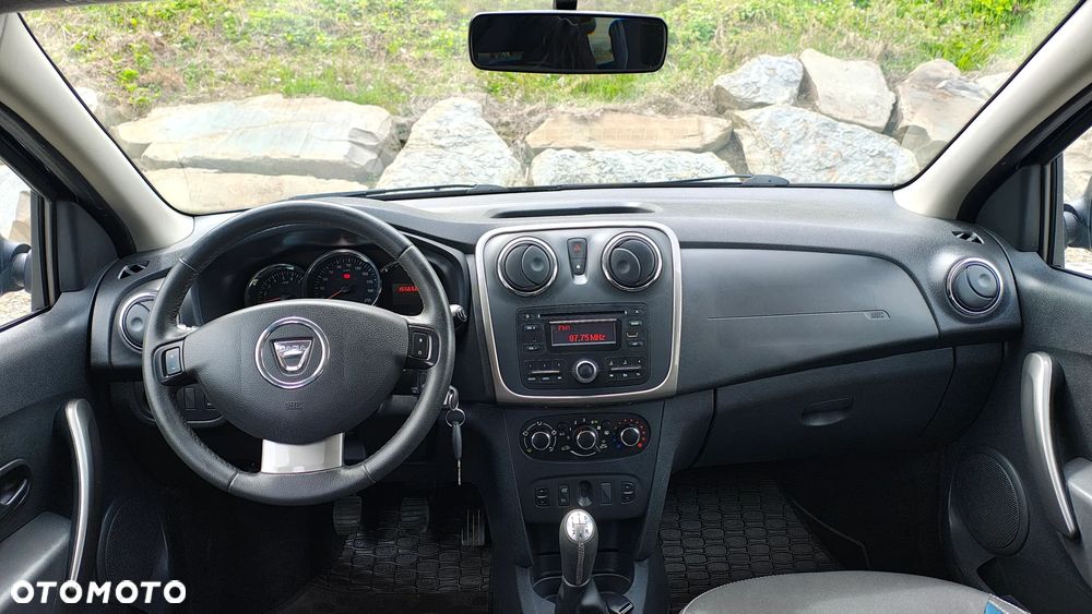 Dacia Sandero TCe 90 Celebration - 31