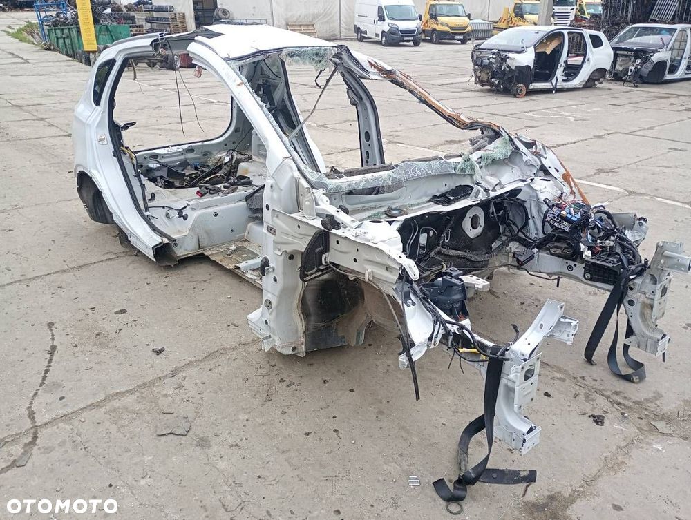 KAROSERIA ĆWIARTKA BŁOTNIK TYŁ LEWY PRAWY PRÓG DACH PODŁUŻNICA LEWY PRAWY  SUZUKI SX4 S-CROSS - 4