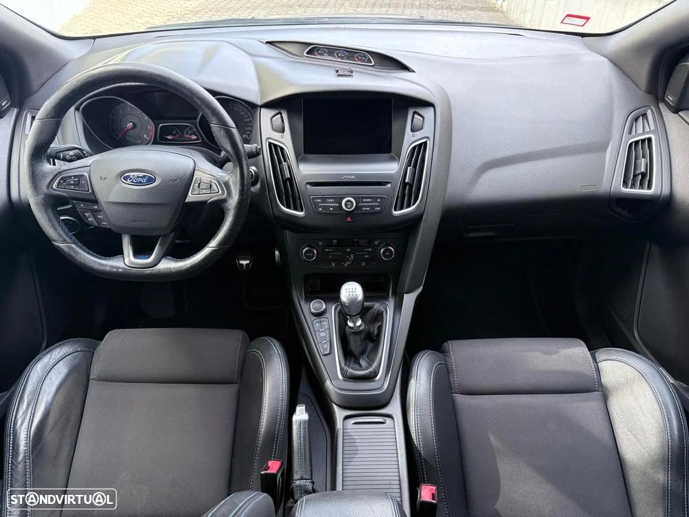Ford Focus 2.3 EcoBoost S&S 4WD RS - 8