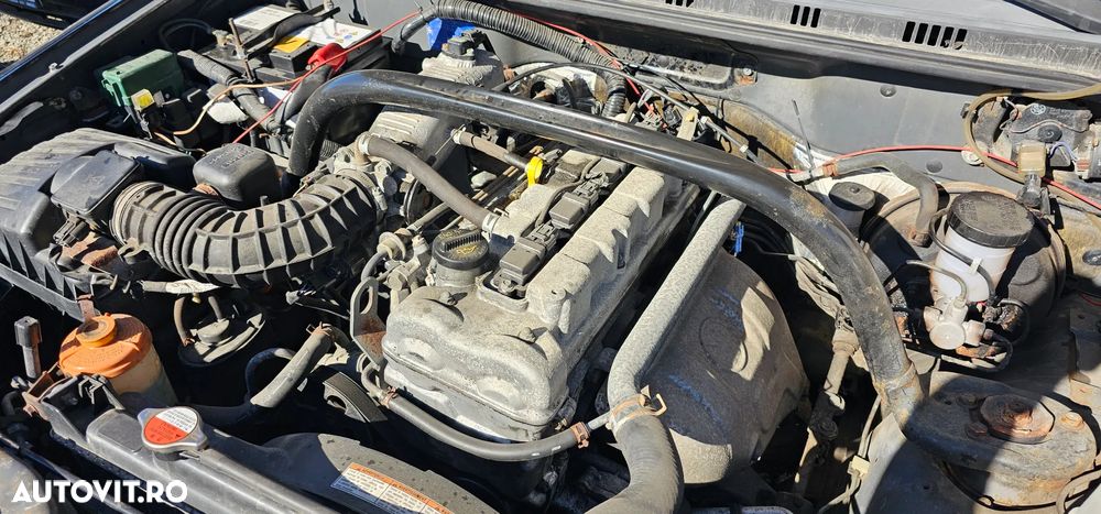 Suzuki Grand Vitara 2.0 Comfort Style - 23