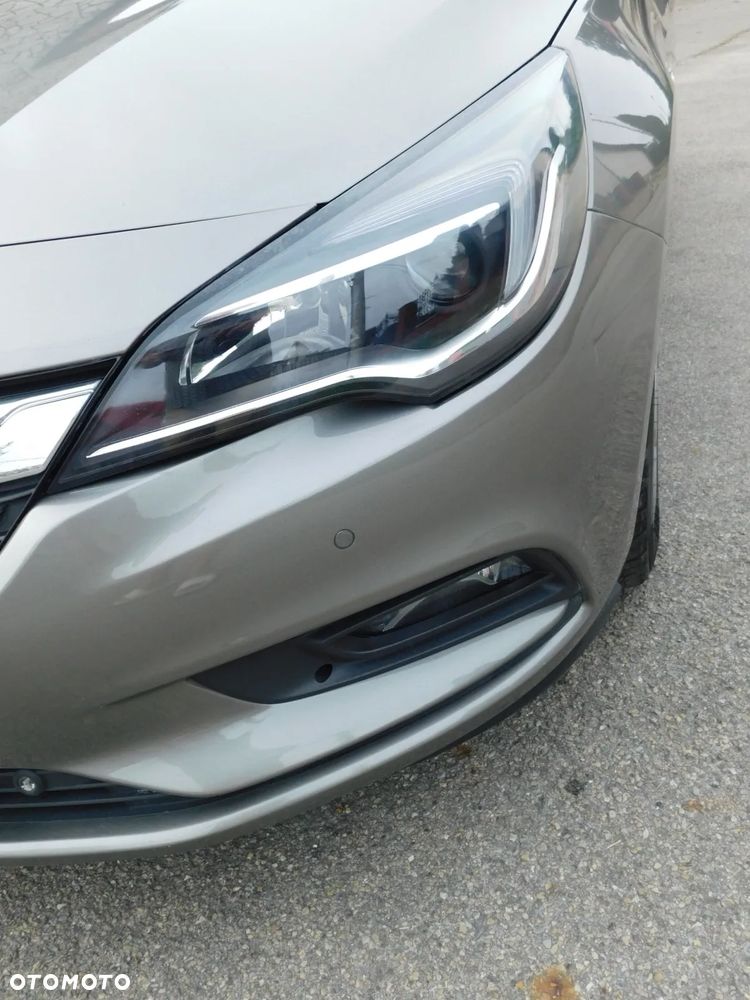 Opel Astra 1.4 Turbo Edition - 10