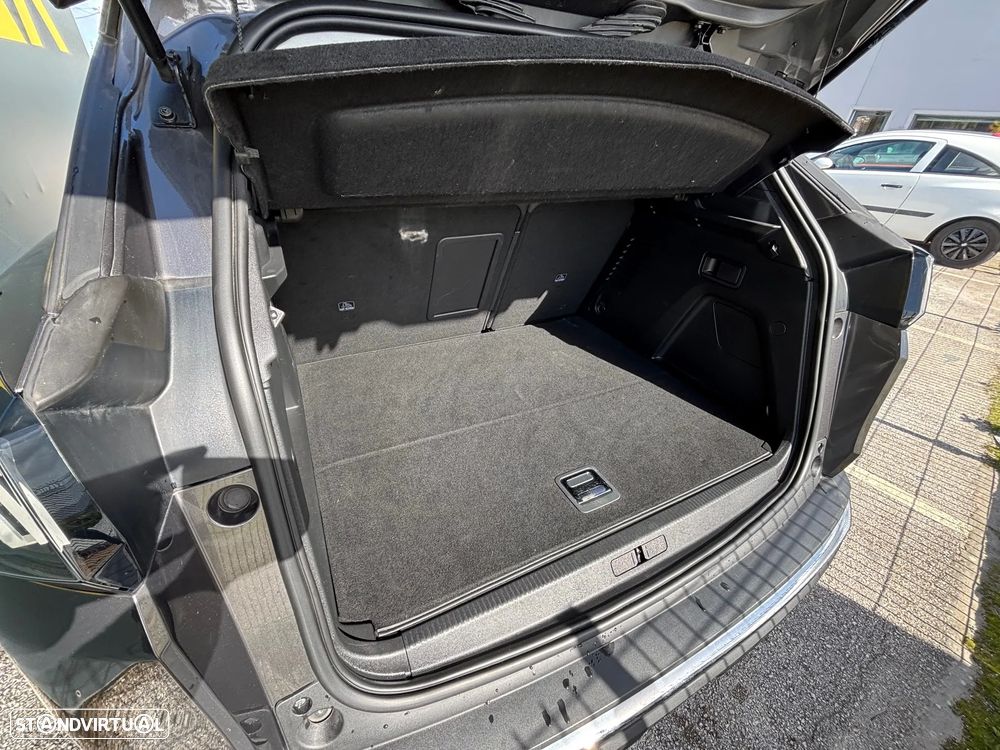 Peugeot 3008 1.6 Hybrid Allure e-EAT8 - 28