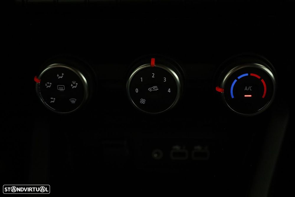 Renault Clio 1.0 TCe Evolution Bi-Fuel - 13