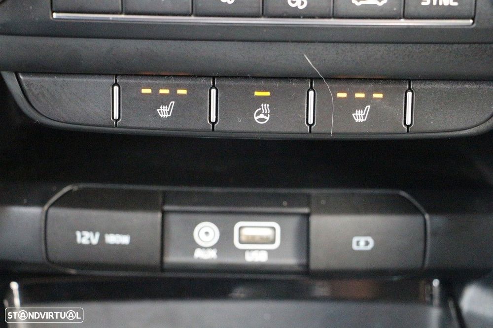 Kia Ceed 1.4 T-GDI TX+SRF 7DCT - 33