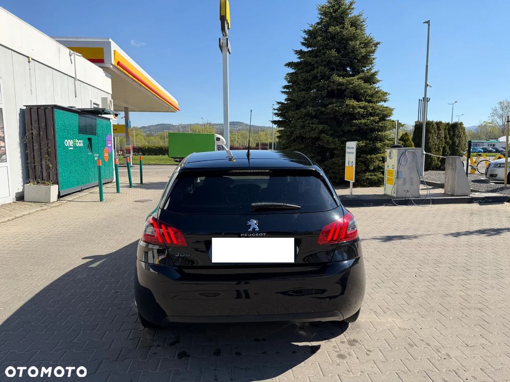 Peugeot 308 1.2 PureTech GPF Allure S&S - 13