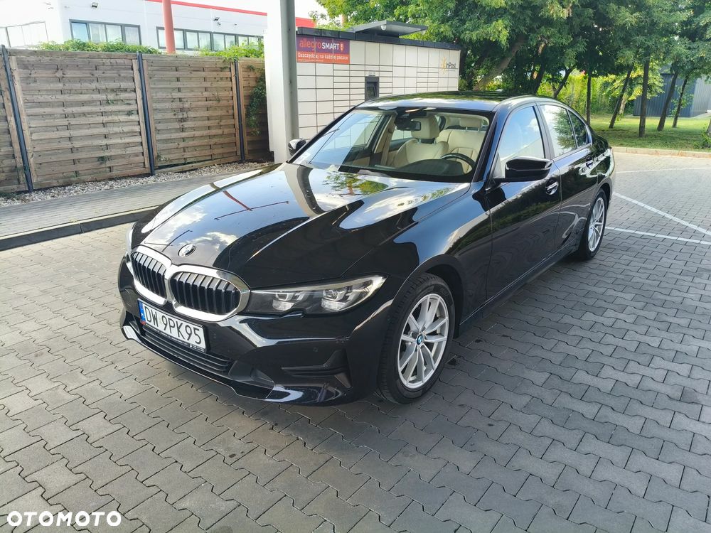 BMW Seria 3 318i - 1