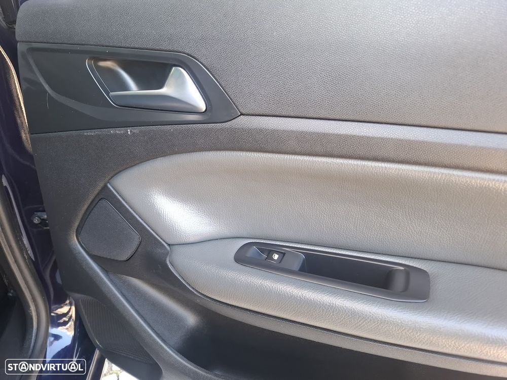 Peugeot 308 SW BlueHDi 120 Stop & Start Allure - 36