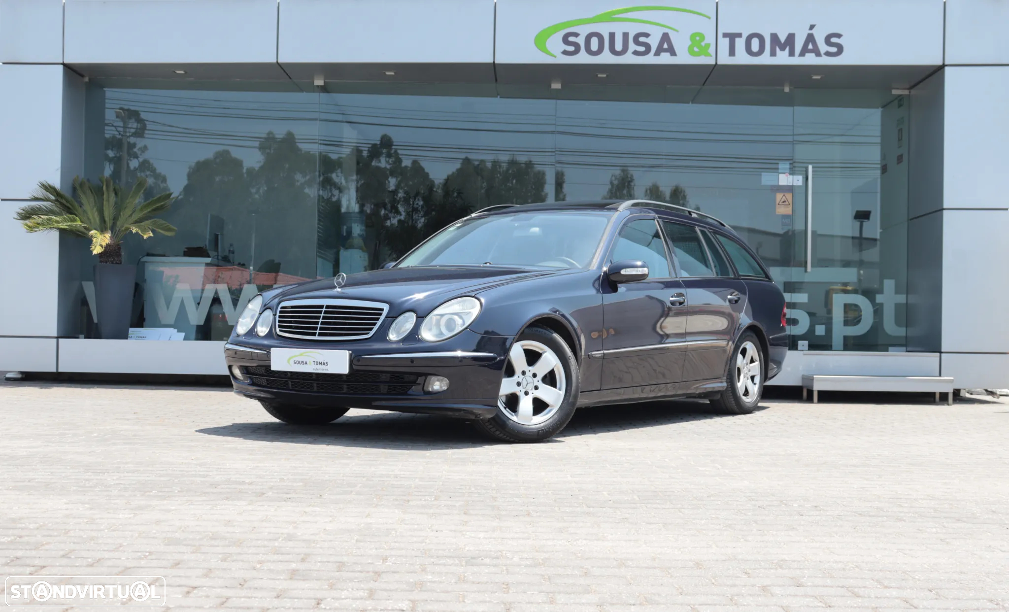 Mercedes-Benz E 220 CDi Avantgarde Aut. - 2