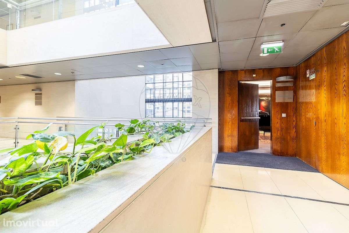 Escritório  para arrendamento - Grande imagem: 2/40