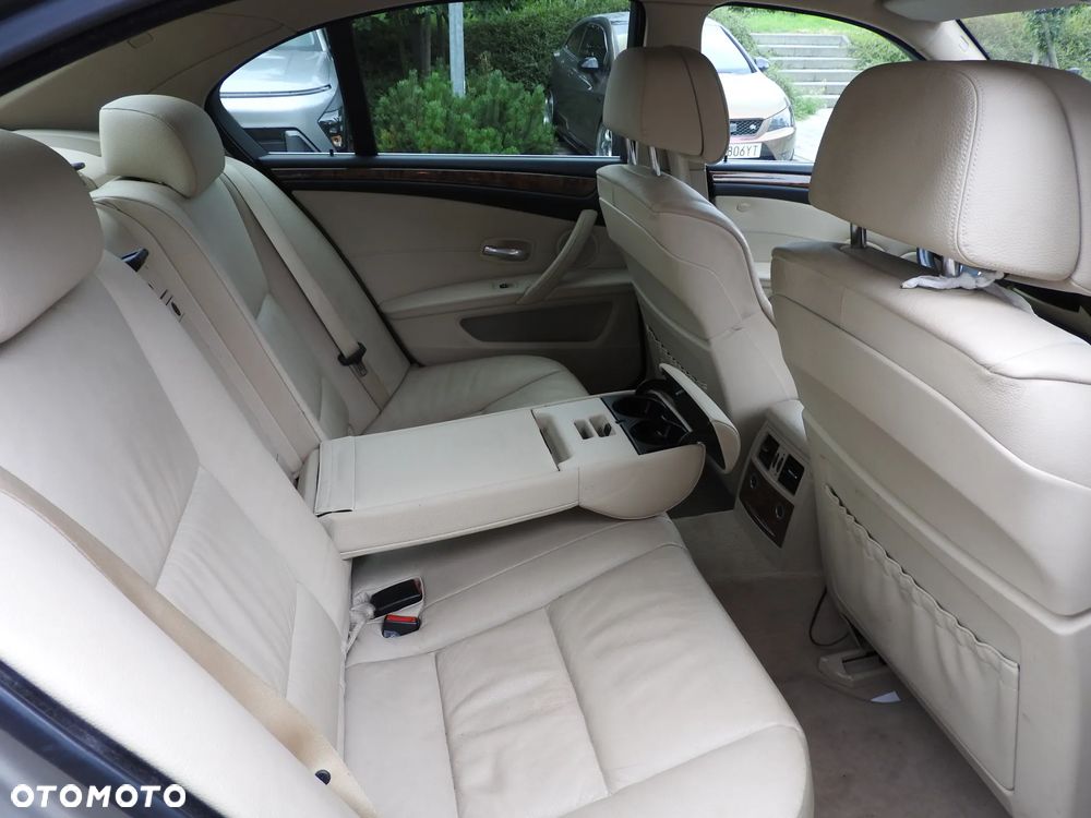 BMW Seria 5 530d xDrive - 8