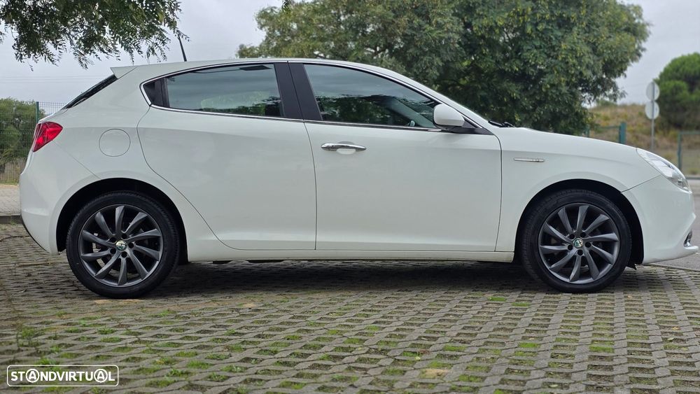 Alfa Romeo Giulietta - 4