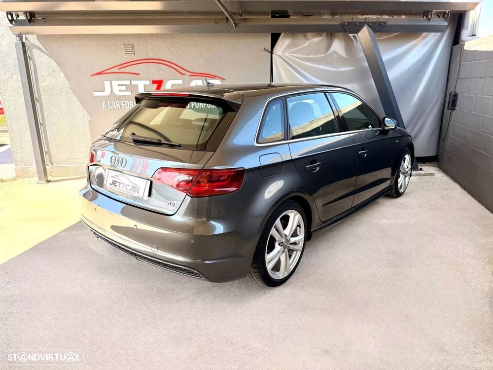Audi A3 Sportback 1.6 TDI S-line S tronic — fotografia 7