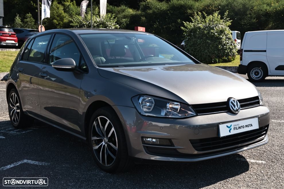 VW Golf 1.6 TDi BlueMotion Confortline - 4