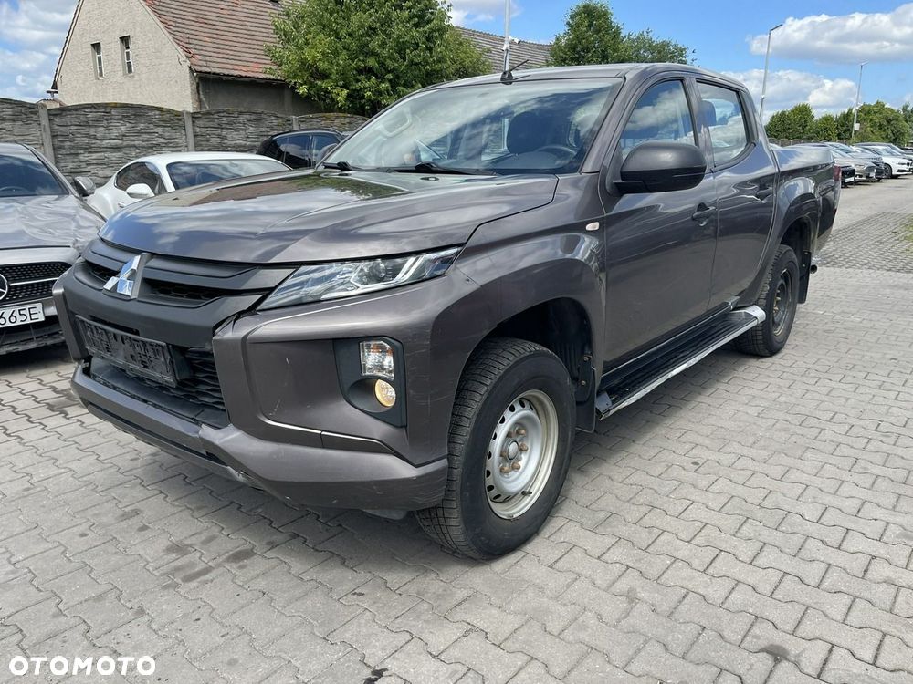 Mitsubishi L200 Pick Up 4x4 S&S Double Cab Select - 2