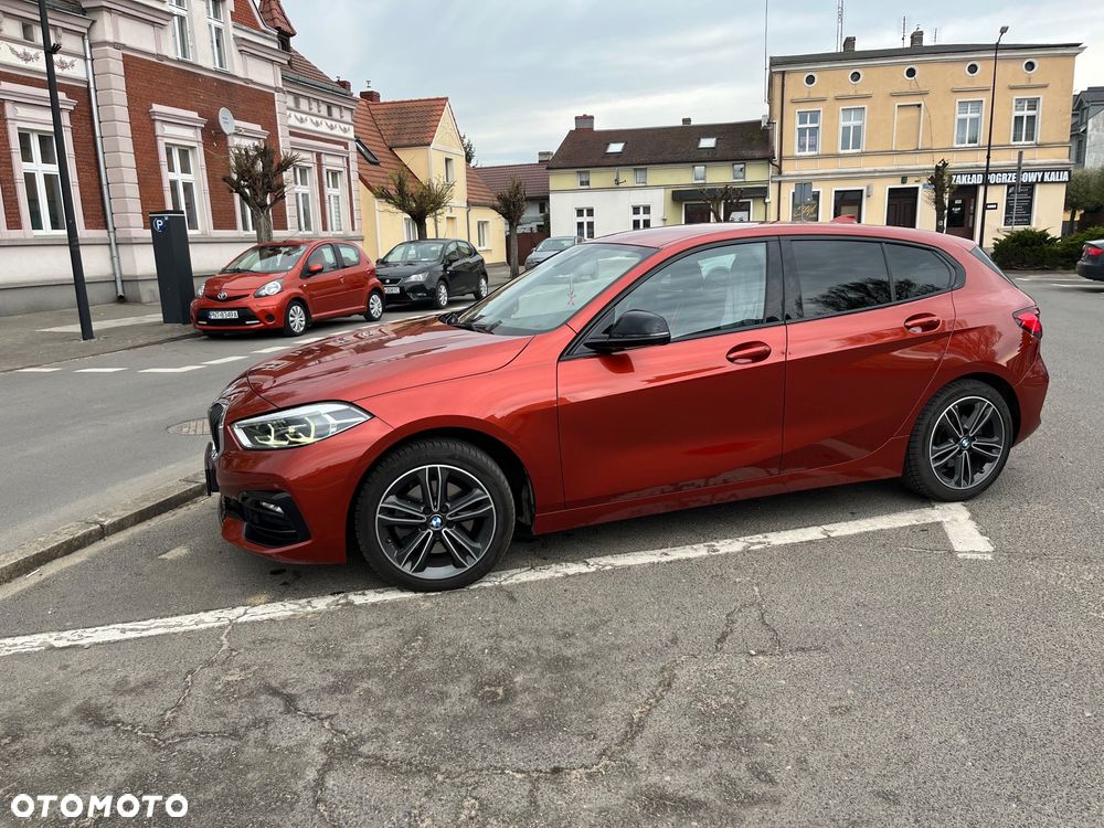 BMW Seria 1 118i Sport Line Shadow - 15