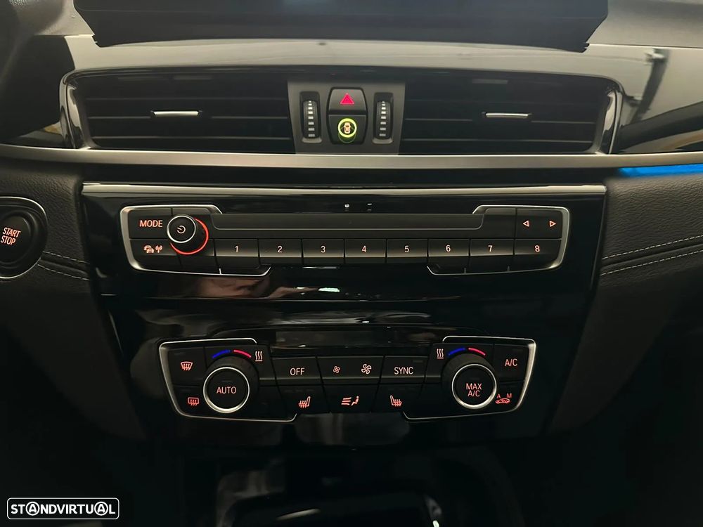 BMW X1 25 e xDrive xLine - 32