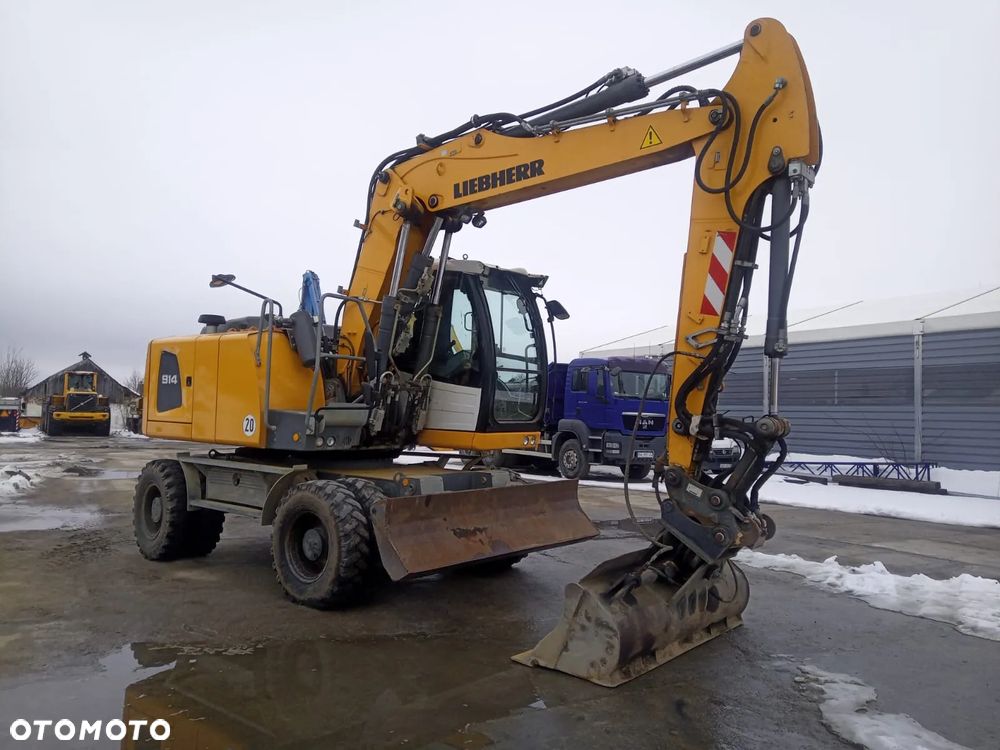 Liebherr A 914 - 4