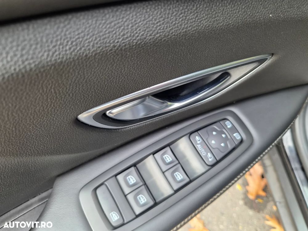 Renault Grand Scenic - 19