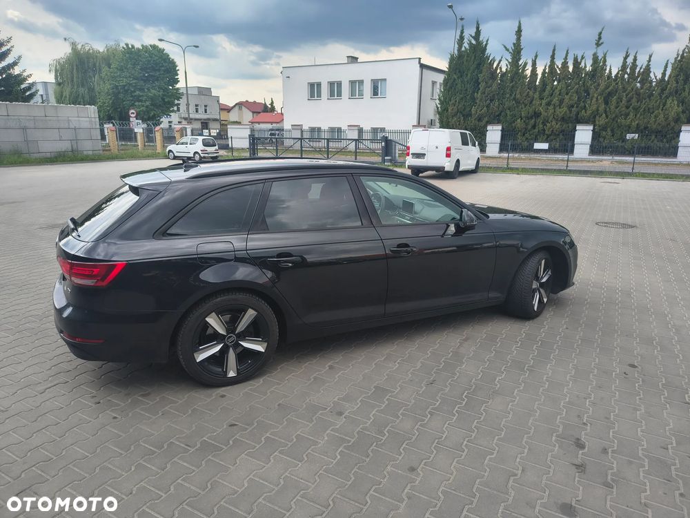 Audi A4 Avant 2.0 TDI - 16