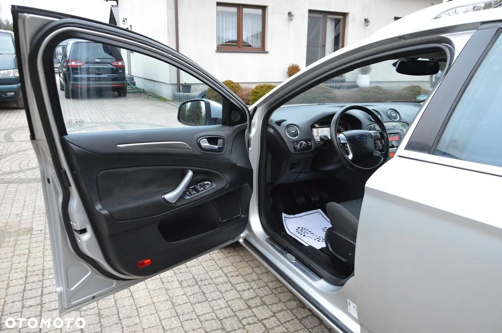 Ford Mondeo 2.0 TDCi Titanium S - 23