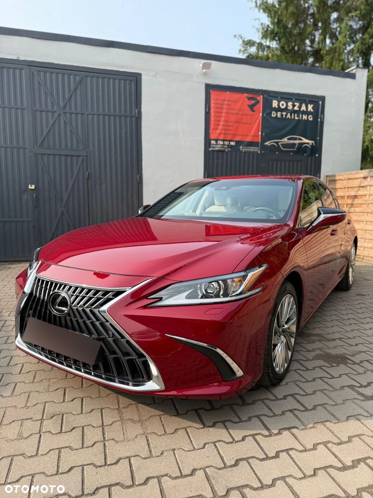 Lexus ES 300h Business Edition - 1