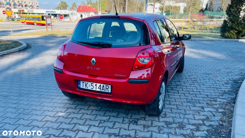 Renault Clio 1.2 16V All Inclusive - 7