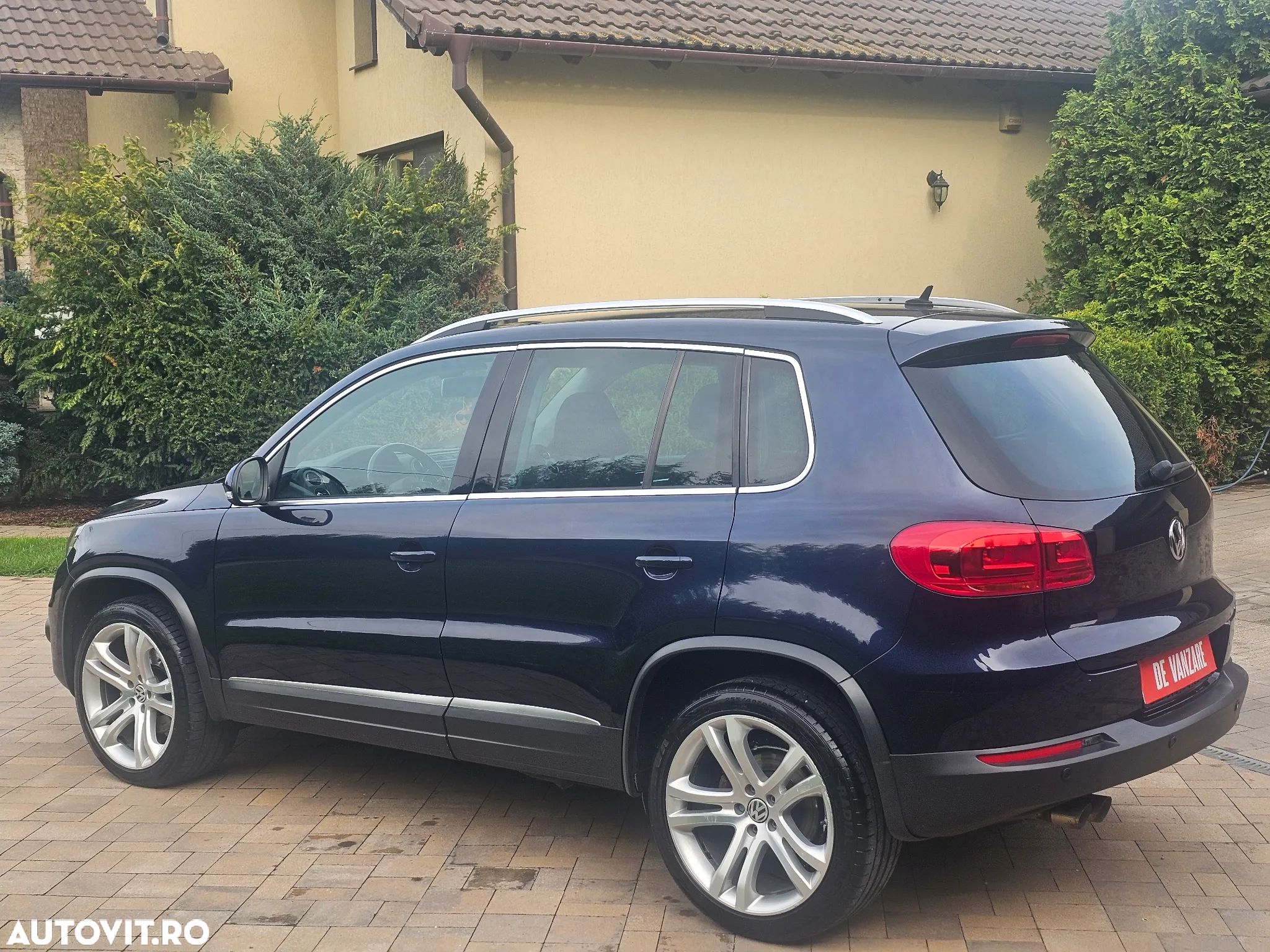 Volkswagen Tiguan 2.0 TDI 4Motion DSG Sport & Style - 12