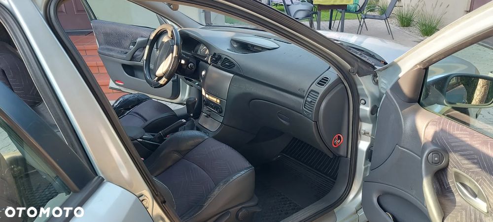 Renault Laguna 1.8 Privilege - 8