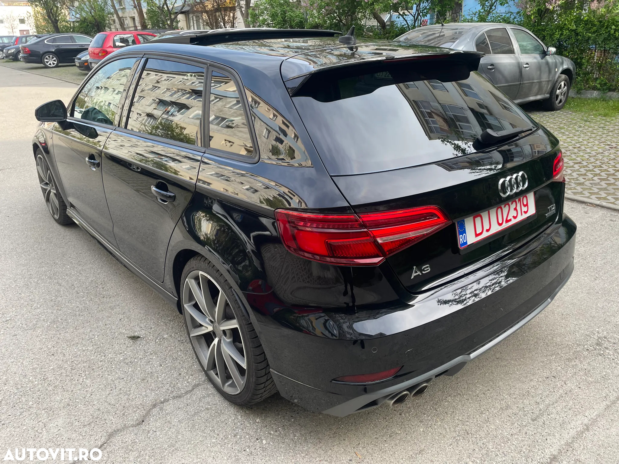Audi A3 2.0 TDI Sportback (clean diesel) quattro S tronic S line Sportpaket - 4