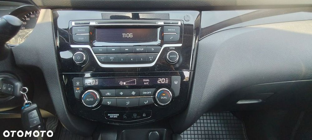 Nissan Qashqai 1.2 DIG-T Acenta EU6 - 10