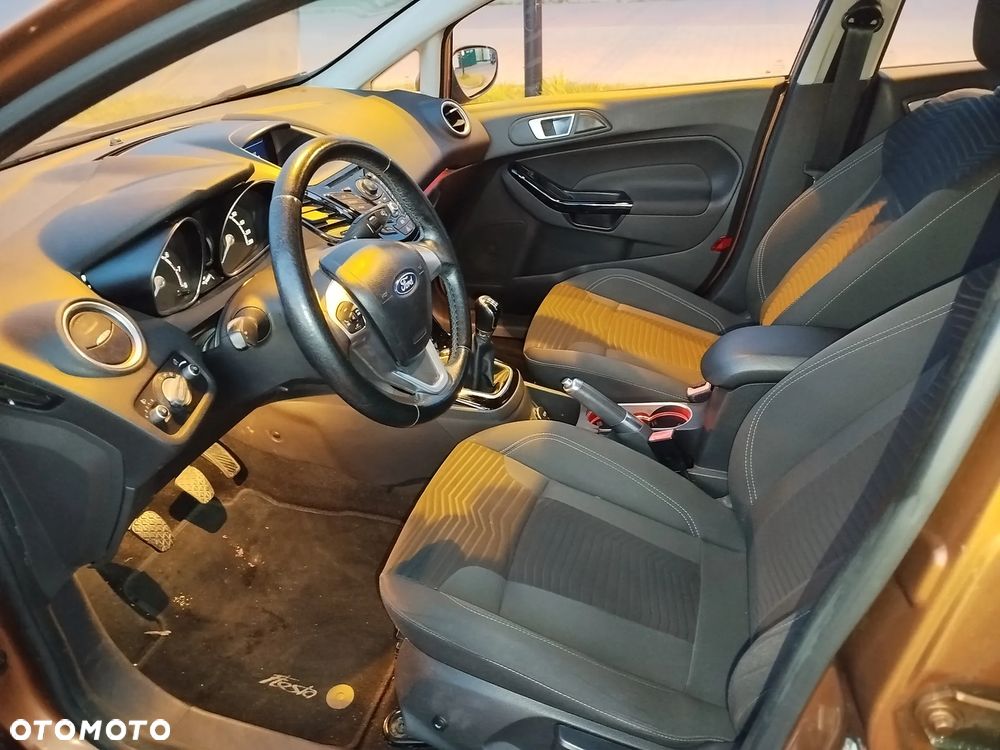 Ford Fiesta 2013 photo 5