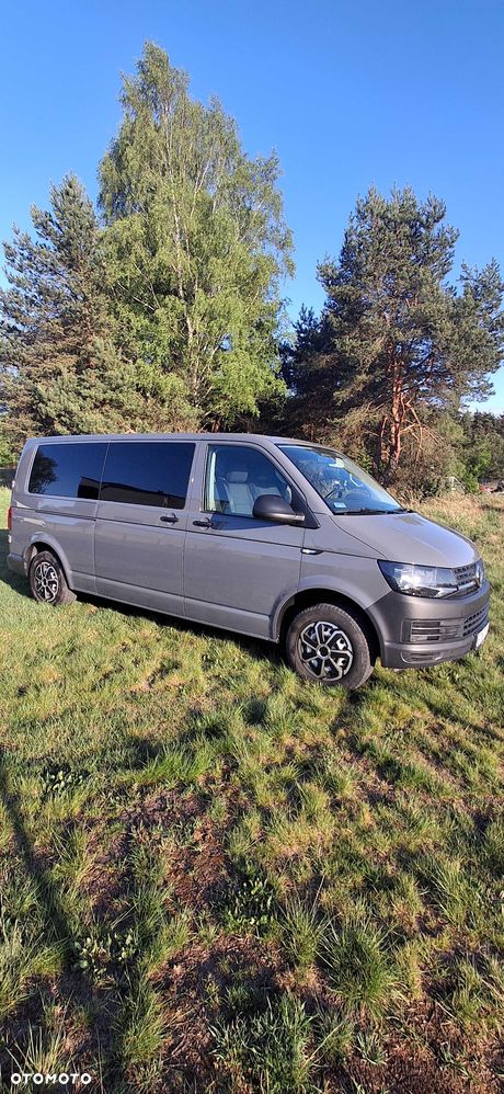 Volkswagen Caravelle - 2